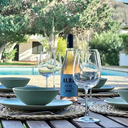 Charming Apartment *